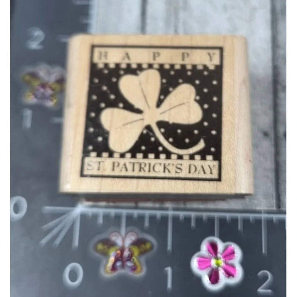 Stampin' Up! Happy St. Patricks Day Clover Silhouette Rubber Stamp Wood #i49